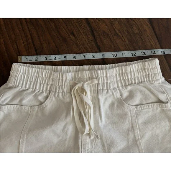 Universal Thread Women's White Utility Shorts 100% Cotton High Rise Drawstring M - Picture 3 of 5